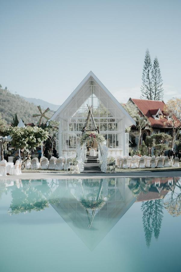 Royal Hotel And Villa Batu Batu  Exterior photo